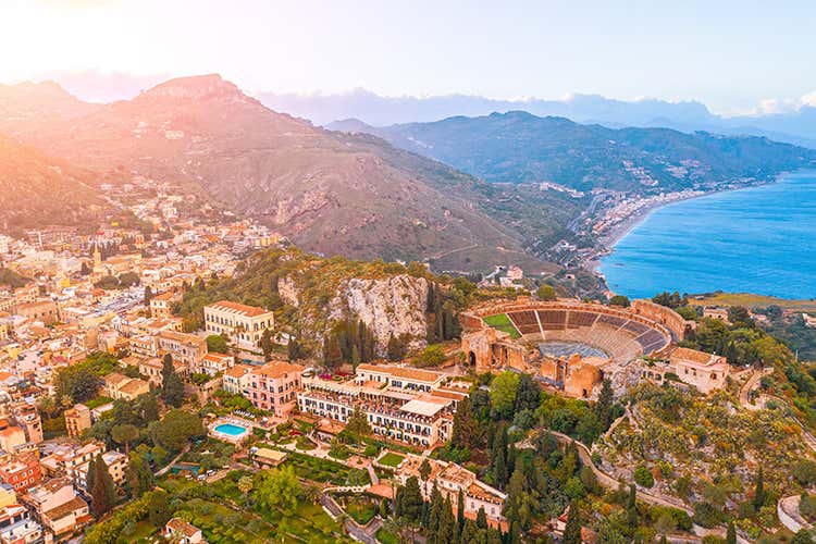 Le bellezze della Sicilia sulle pagine di Italia a Tavola - Italia a Tavola guarda alla Sicilia Una squadra con allfoodsicily.it