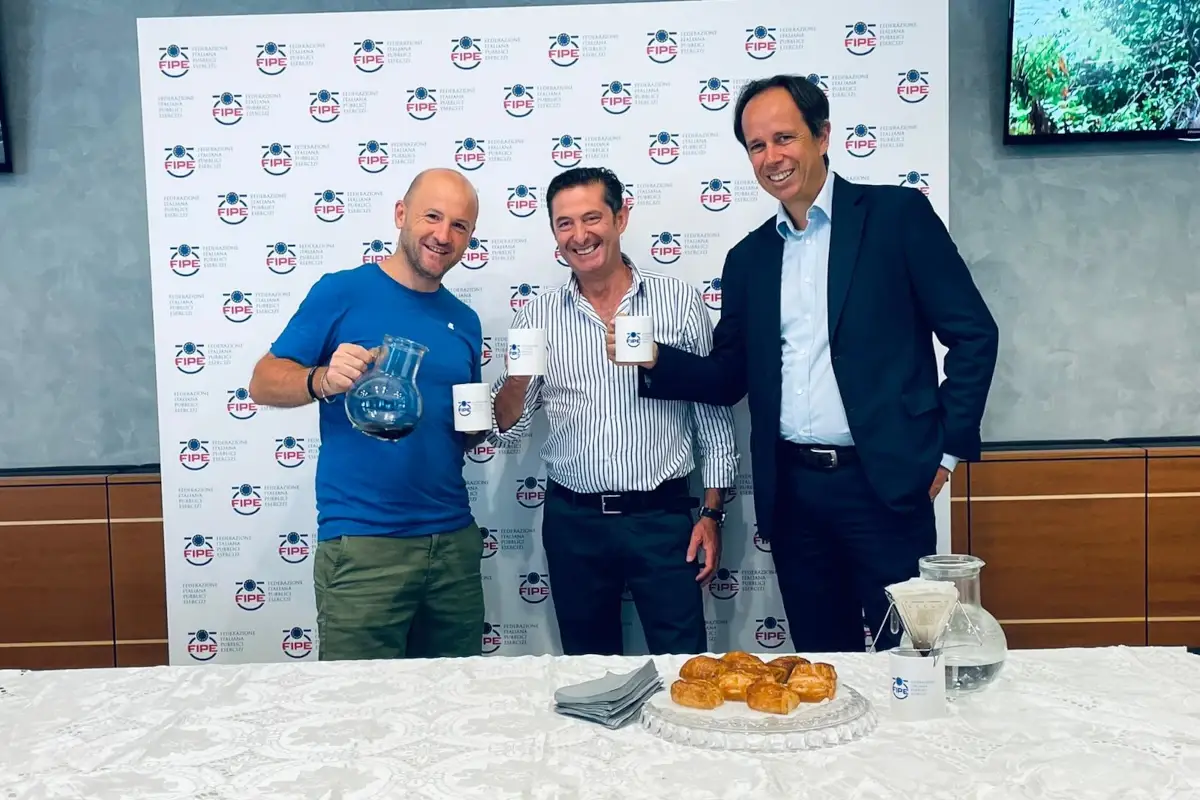 Un tour in bicicletta per... salvare il caff&egrave; di qualit&agrave;