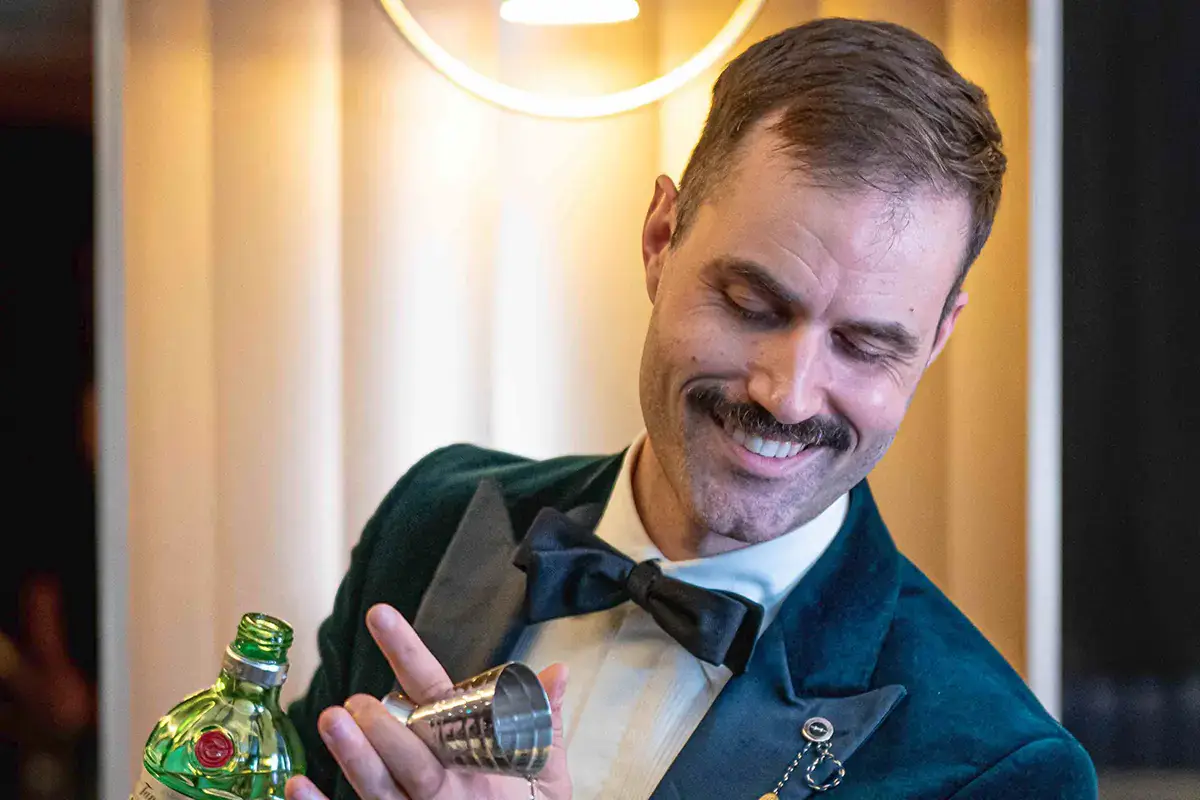 James Grant Il canadese James Grant &egrave; il miglior bartender al mondo