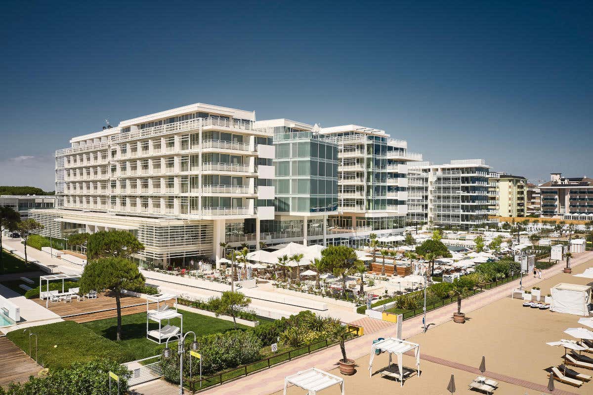 Veduta generale del Falkensteiner Falkensteiner: in spiaggia a Jesolo, ma con l'atmosfera del Pacifico