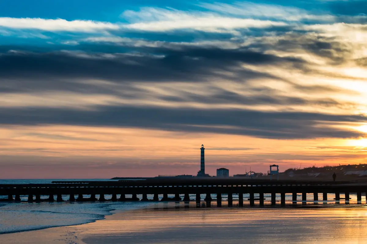 Tramonto a Jesolo&nbsp; Estate a Jesolo, non solo mare: 400 iniziative per tutti i gusti