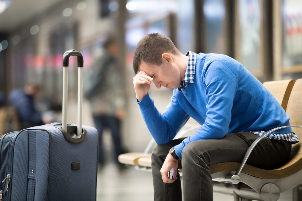 I rimedi per ridurre i sintomi del jet lag Jet lag ecco come ridurre i sintomi dopo un lungo viaggio