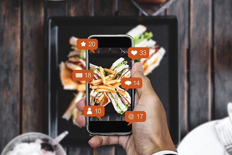 Il mondo digital può rivelarsi utile e funzionale per bar e ristoranti - Ecco 10 consigli a  bar e ristoranti per migliorare la presenza digital