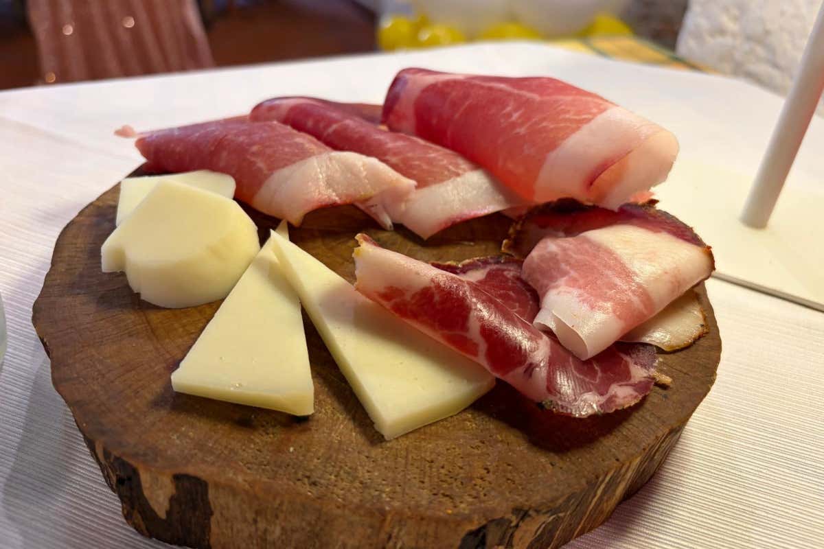 Salumi e formaggi tradizionali calabresi del Kamastra