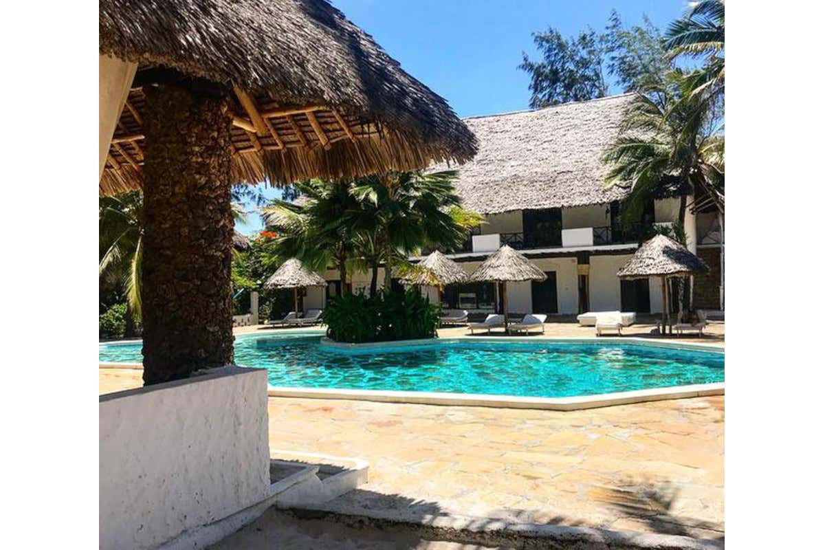 Kenya un incendio colpisce il resort italiano Barracuda