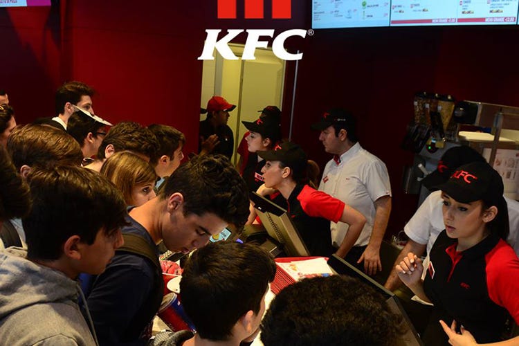 Il pollo fritto Kfc atterra a Orio Center Il ristorante nella nuova area del centro