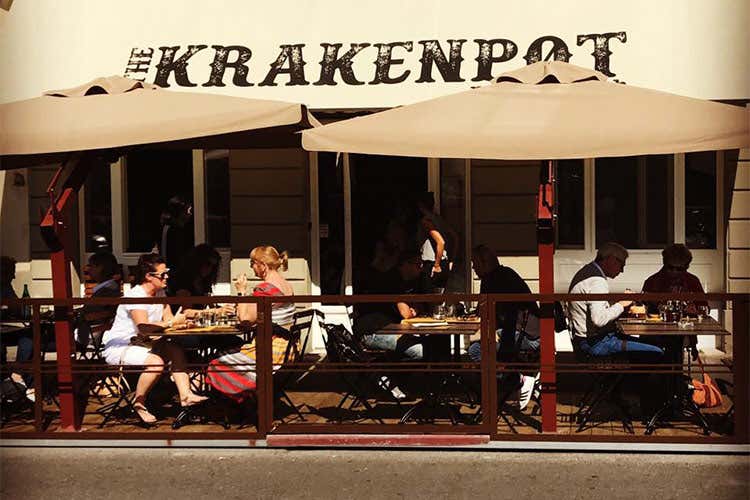 (Alla ricerca del Kraken... a Firenze Specialità di pesce in chiave street food) (Alla ricerca del Kraken... a Firenze Specialità di pesce in chiave street food)