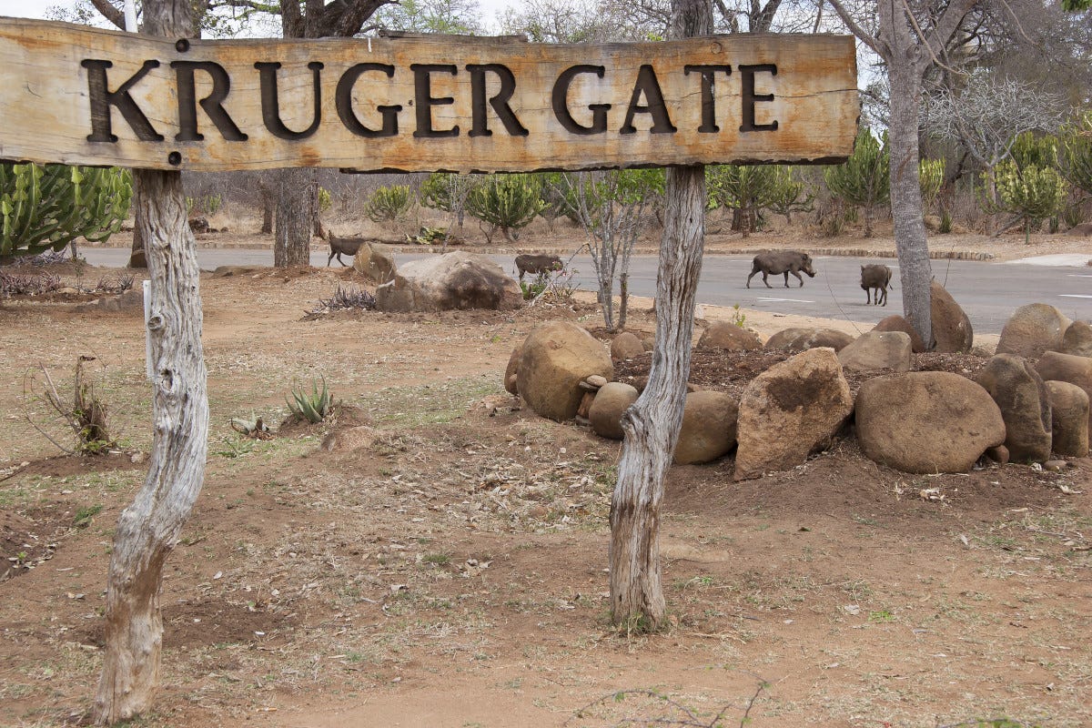 L'ingresso del parco nazionale Kruger Gate Mozambico (da finire)