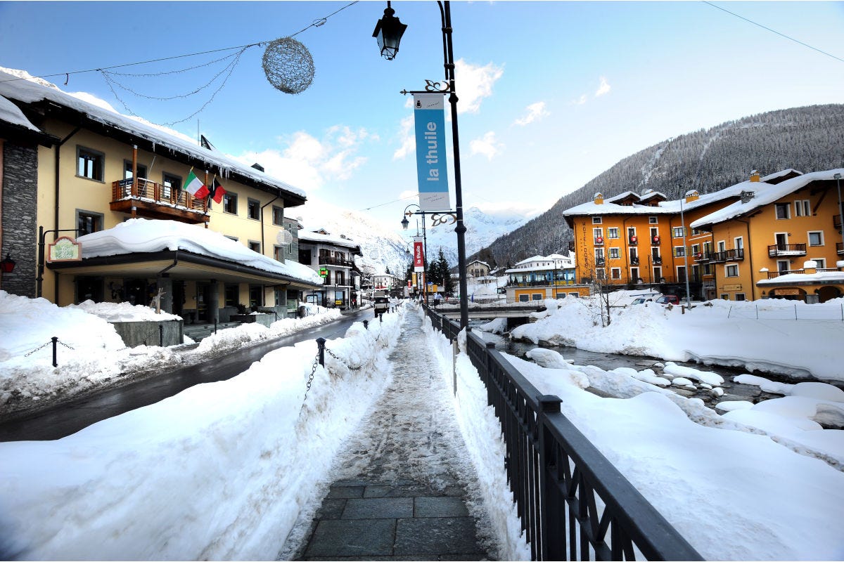 A La Thuile, come in Val d’Aosta in genere, si parla il Patios valdostano ed è proprio da questa antica lingua che prende il nome la località La Thuile svela il lato wild del Monte Bianco