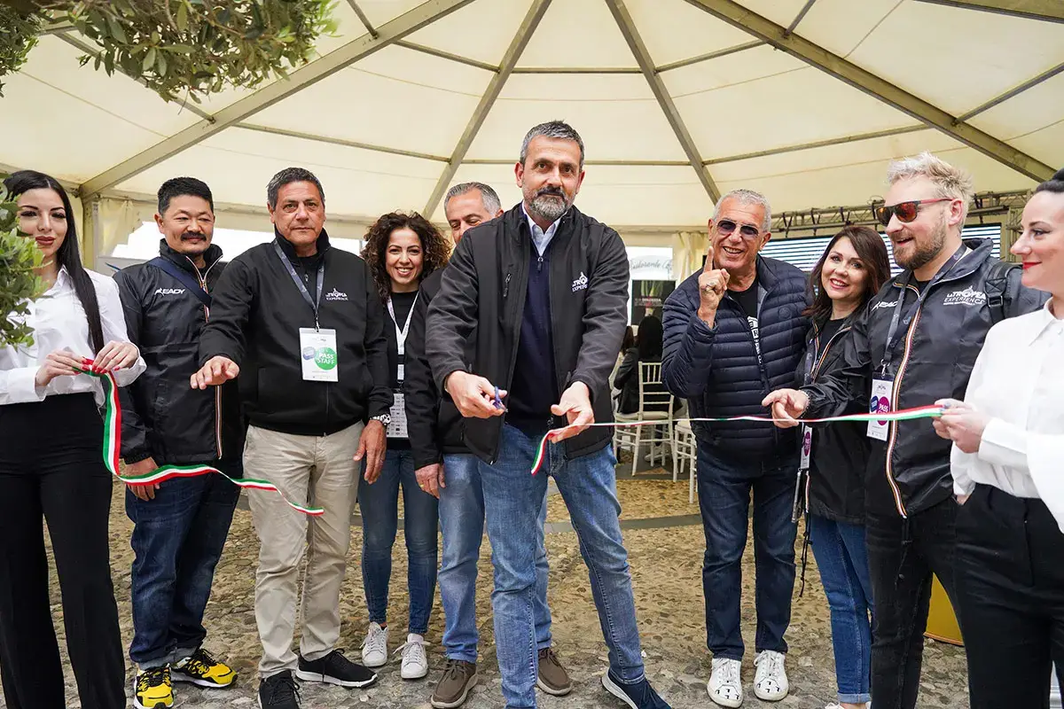 Il taglio del nastro inaugurale Grande successo per &ldquo;La Tropea Experience&rdquo;, vetrina delle eccellenze calabresi