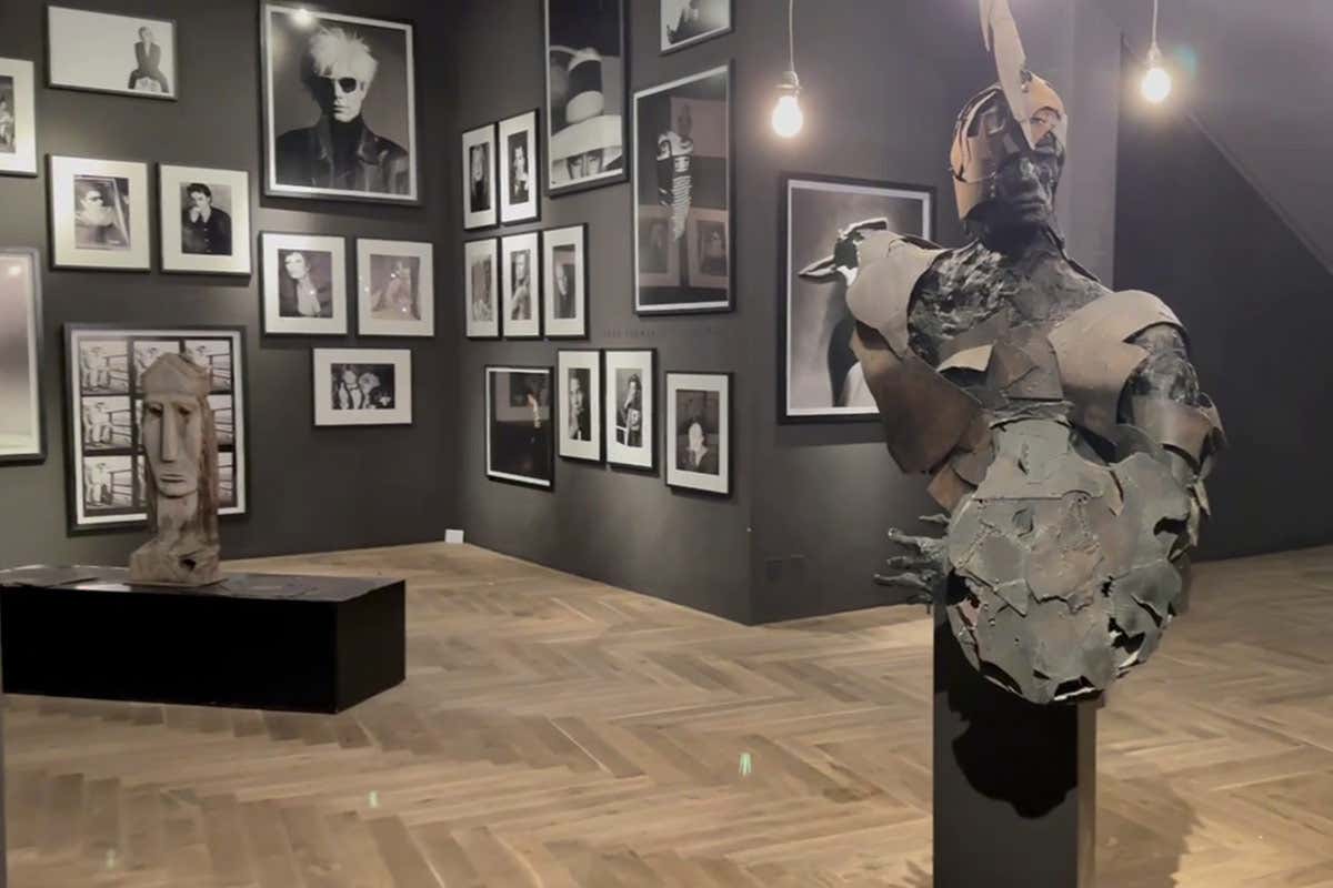 Un dettaglio della hall Arte gusto e cavalli affiancano le nuove splendide suite alla Gallaria del Turm