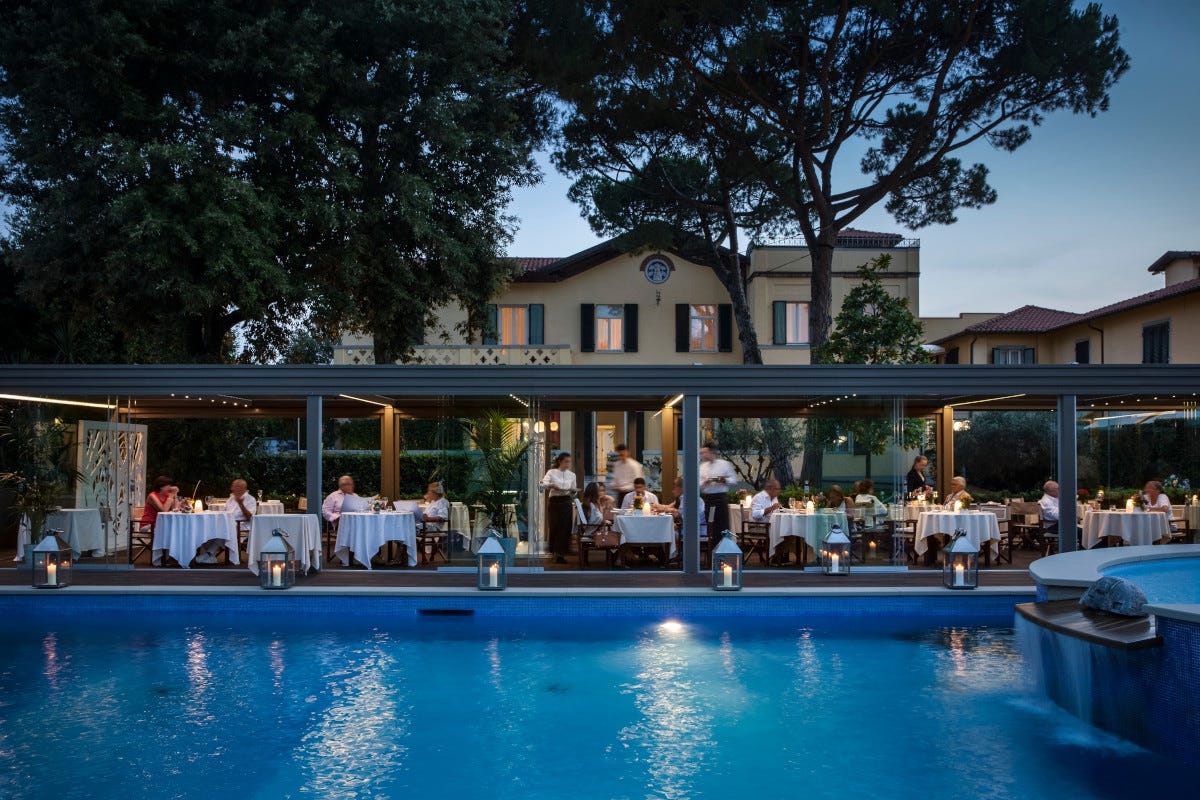 Il ristorante La Magnolia  L'Hotel Byron ha un nuovo cuoco: sbarca in Versilia Marco Bernardo