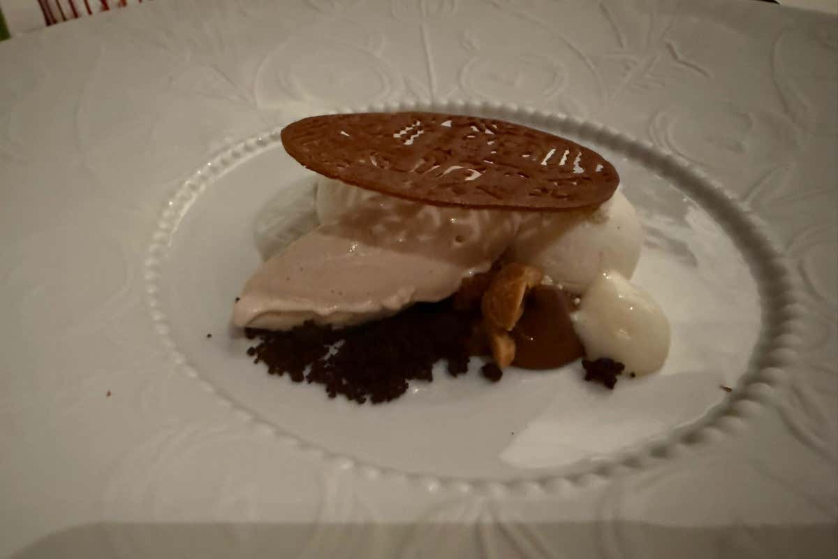 Latte biscotti e caffè