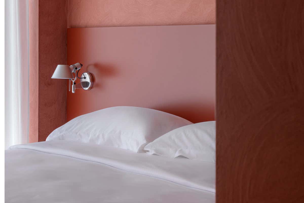 La Roqqa, interno di una stanza, particolare del letto (foto Alessandro Moggi) C'è una Roqqa da scoprire all'Argentario