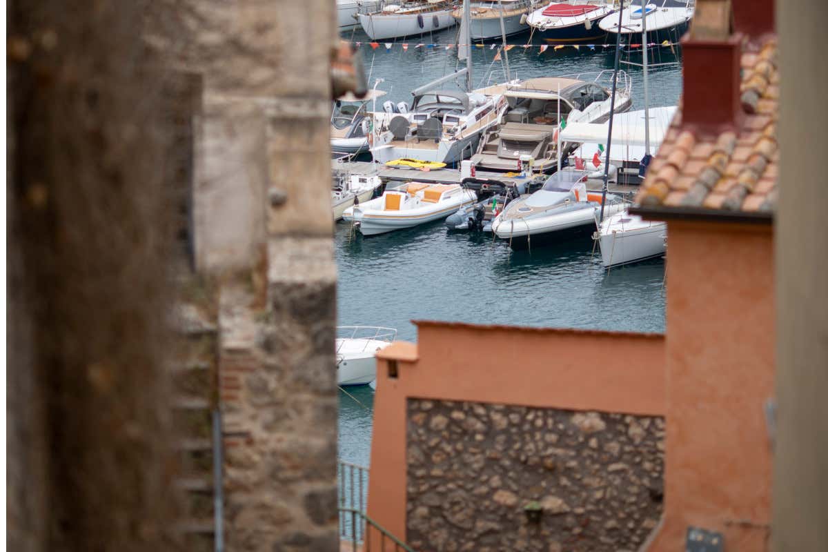 Porto Ercole, dettaglio delle barche ormeggiate (foto Alessandro Moggi) C'è una Roqqa da scoprire all'Argentario