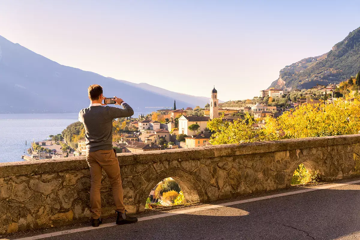 A caccia dei panorami pi&ugrave; suggestivi Anche Brescia ha il suo mare: benvenuti al Lago di Garda