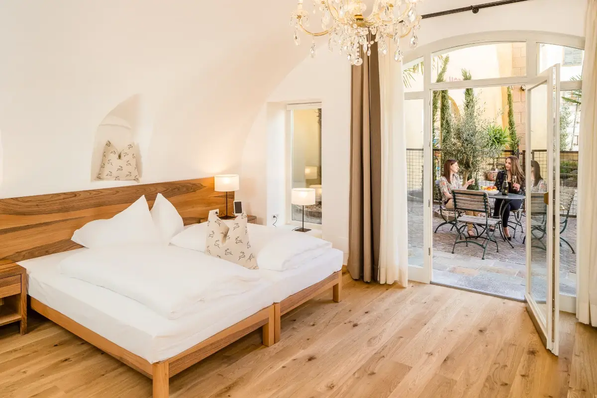Romantik B&amp;B Art Hotel Jagdhof In cerca di una fuga d'amore? Il lago &egrave; sempre una buona idea
