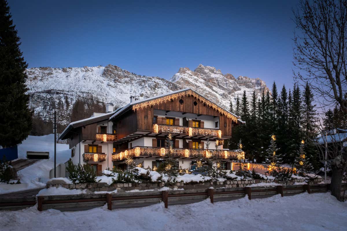 Cortina accoglie il nuovo hotel Lajadira, rifugio di eleganza e benessere Cortina accoglie il nuovo hotel Lajadira, rifugio di eleganza e benessere