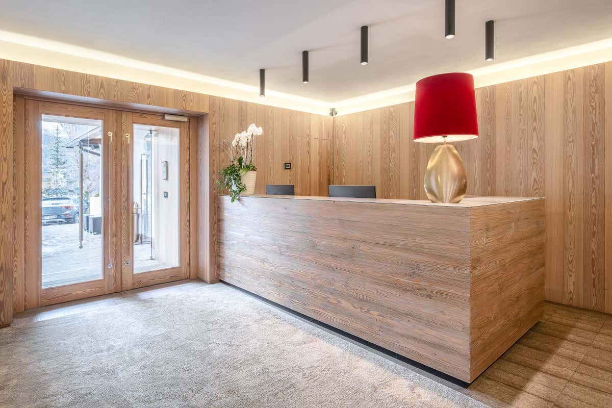 Cortina accoglie il nuovo hotel Lajadira, rifugio di eleganza e benessere Cortina accoglie il nuovo hotel Lajadira, rifugio di eleganza e benessere