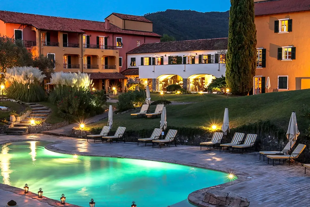 Relais & Châteaux La Meridiana Hotel & Golf Resort Porti il cane in vacanza? Come scegliere l’hotel e i servizi davvero pet friendly