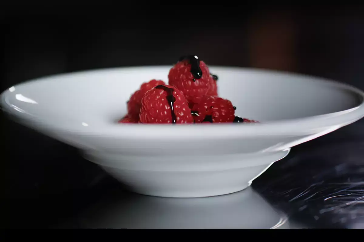 La cultura del cibo e la formazione sono sono assi portanti della filosofia di Longino &amp; Cardenal La Cucina di Longino parte con il Balsamico di Modena Bonini