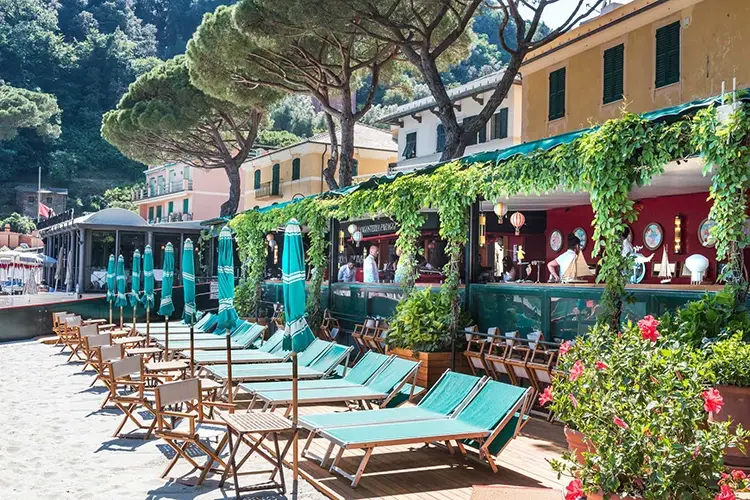 Estate 2022: pronto per le vacanze vintage? Gli Anni' 80 tutti il Liguria