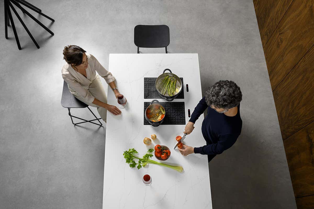 Lapitec chef Lapitec Chef, il piano cottura a induzione invisibile Lapitec chef Lapitec Chef, il piano cottura a induzione invisibile