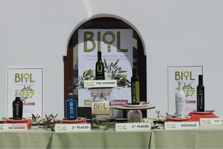 Il laziale Olivastro vince Biol 2017Miglior olio bio tra 350 iscritti Il laziale Olivastro vince Biol 2017Miglior olio bio tra 350 iscritti