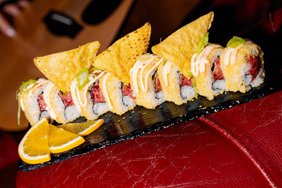 Smash burger e sushi di carne: il format Duccio arriva anche a Torino