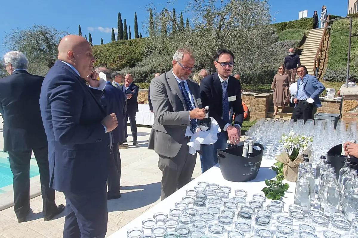 Il presidente Tassinari: terra e persone sono la forza di Tenute del Cerro.