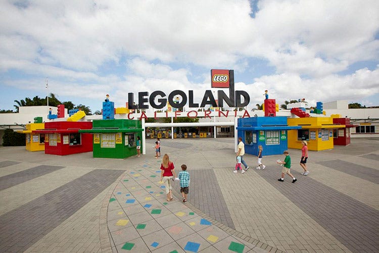 L'ingresso di Legoland In Danimarca riapre Legoland dopo un anno di digiuno