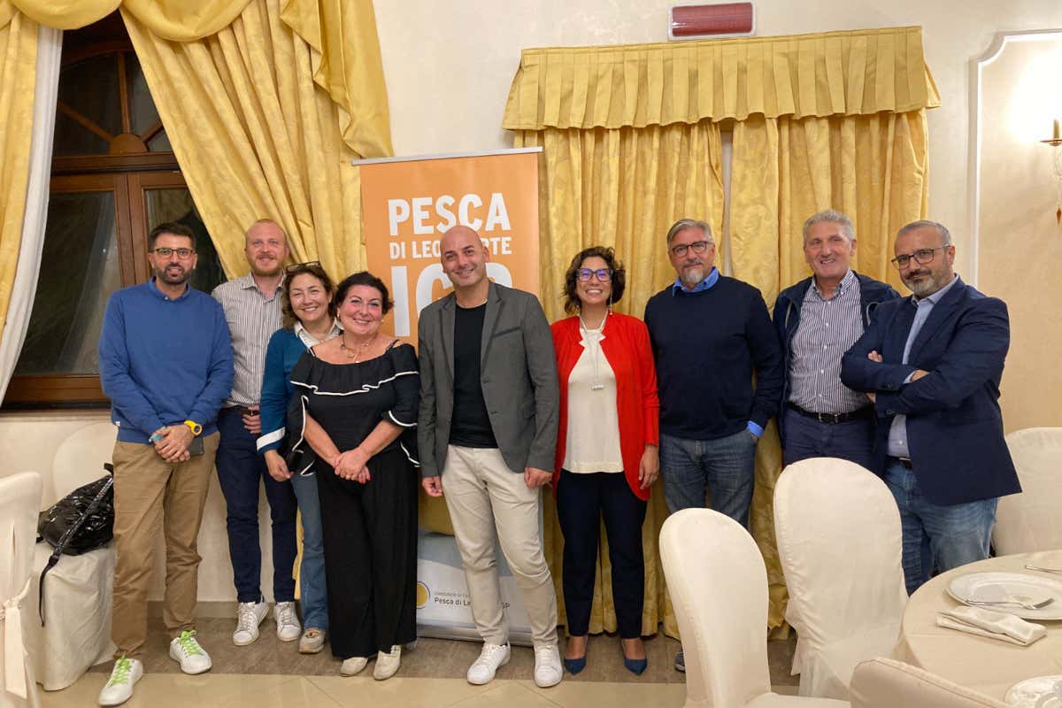 Il team che ha guidato la due giorni La Pesca di Leonforte Igp, gusto dolce di Sicilia da rilanciare