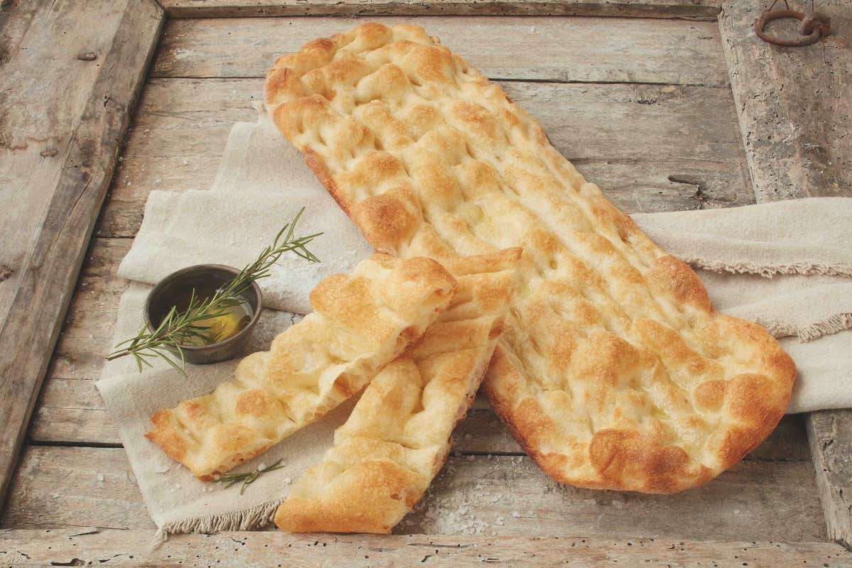 Troppo Pinsa, il mix Lesaffre per una pinsa croccante e leggera Troppo Pinsa, il mix Lesaffre per una pinsa croccante e leggera