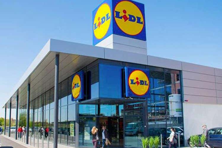 Gli investimenti di Lidl in Italia - Lidl investe 400 milioni in Italia Pronte 2mila assunzioni nel 2020 Gli investimenti di Lidl in Italia - Lidl investe 400 milioni in Italia Pronte 2mila assunzioni nel 2020