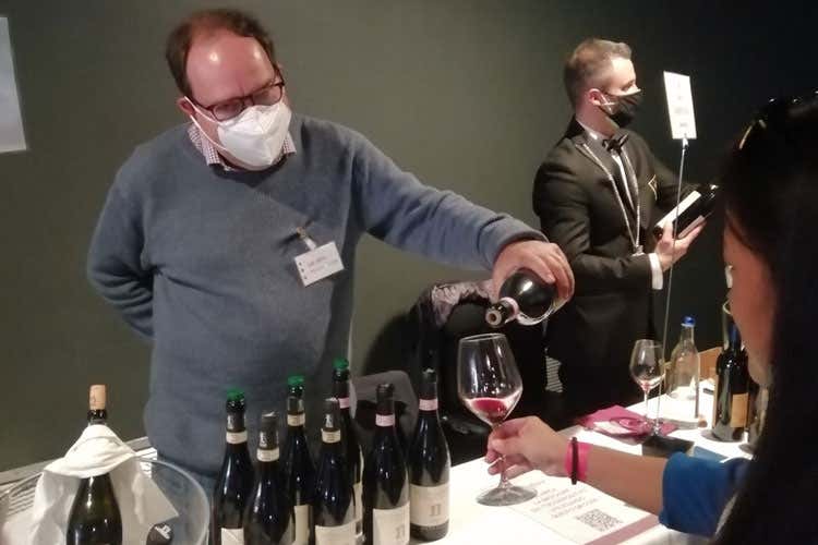 Filippo Antonelli - Oltre 150 etichette a Life of Wine Un viaggio tra le et&agrave; del vino