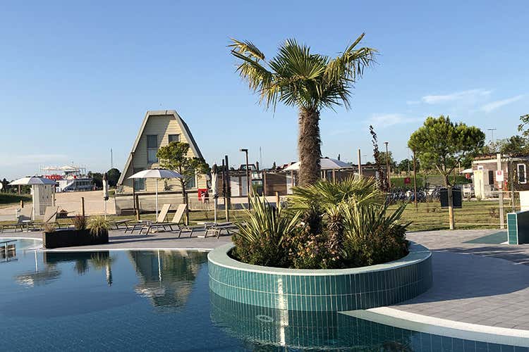 Il parco piscine - Lignano Sabbiadoro, 29 houseboat per un soggiorno galleggiante