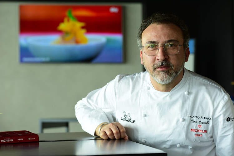 Lo chef Lino Scarallo: «La ripresa? 
Più sicurezza e un nuovo menu»