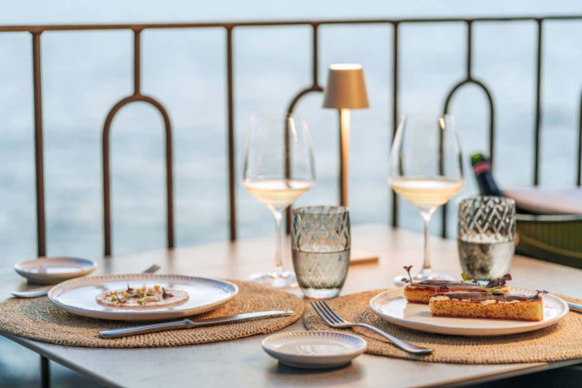 Lisola, un locale con pizzeria e ristorante che abbraccia la tradizione ischitana