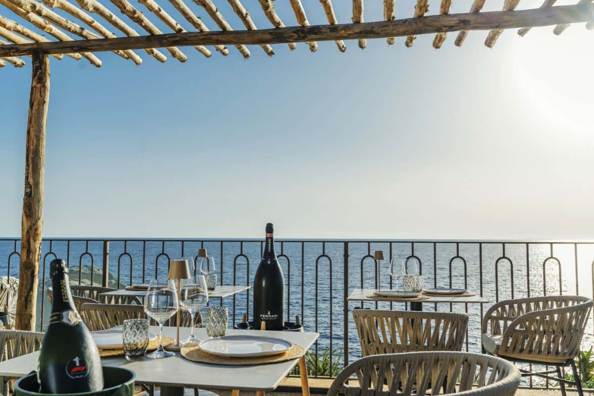 Lisola, un locale con pizzeria e ristorante che abbraccia la tradizione ischitana