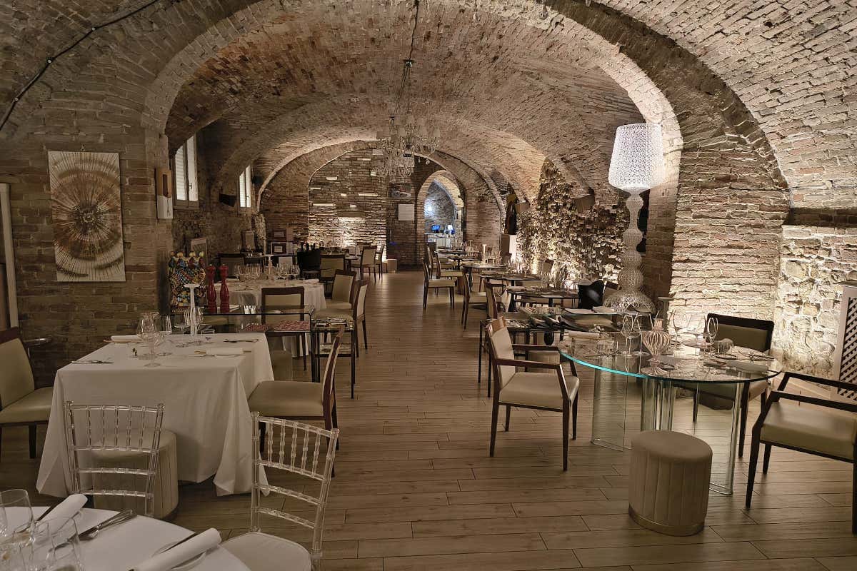 Allo Scudiero il mare incontra l’eleganza: serata d’autore con le bollicine Monte Rossa Allo Scudiero il mare incontra l’eleganza: serata d’autore con le bollicine Monte Rossa