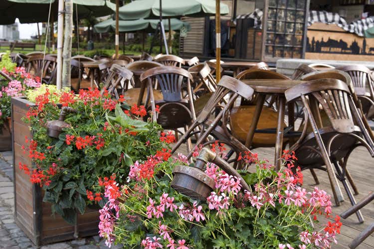 Locali chiusi a Brescia e Bergamo - Brescia, si fermano 50 localiLa Regione: «Un atto di coraggio»