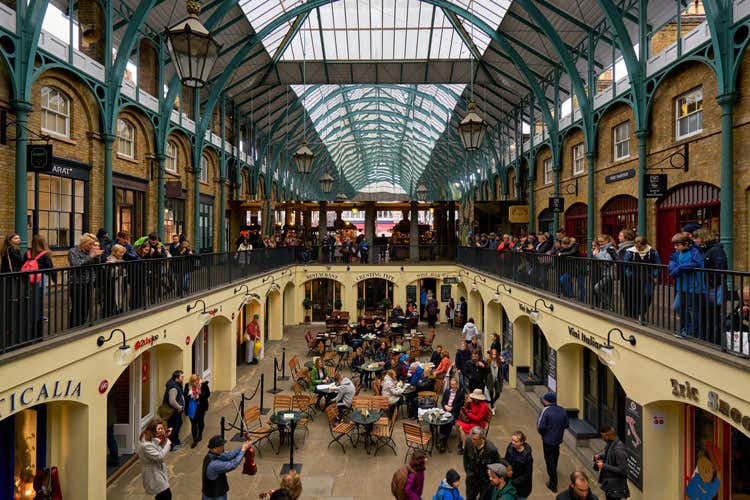 I locali di Covent Garden a Londra - Mangi fuori e il 50% lo paga lo Stato L'aiuto di Johnson alla ristorazione