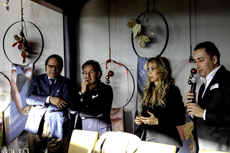 Ian D'Agata, Vittorio Festa, Monica Di Pillo e Francesco D’Onofrio (La longevità dei vini abruzzesi Una degustazione con Ian D'Agata) Ian D'Agata, Vittorio Festa, Monica Di Pillo e Francesco D’Onofrio (La longevità dei vini abruzzesi Una degustazione con Ian D'Agata)