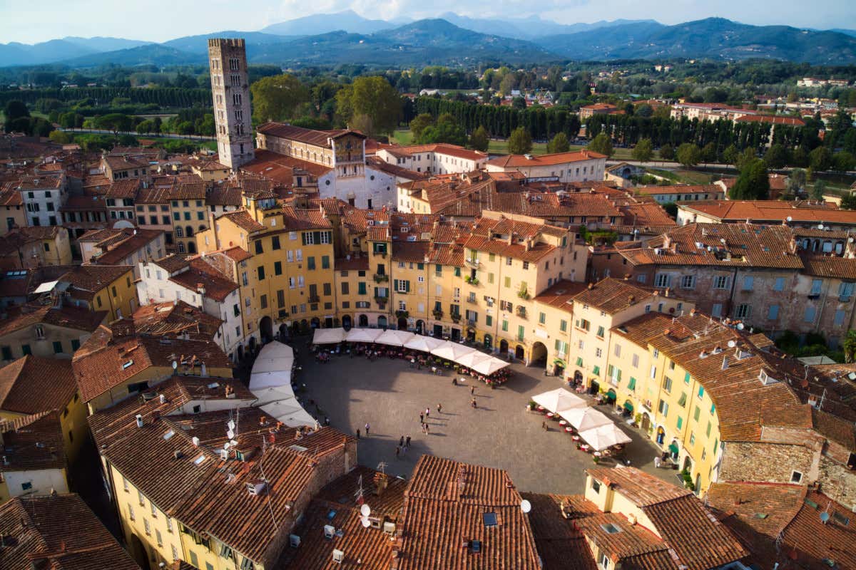 Alla scoperta di Lucca: tra storia, monumenti ed enogastronomia 