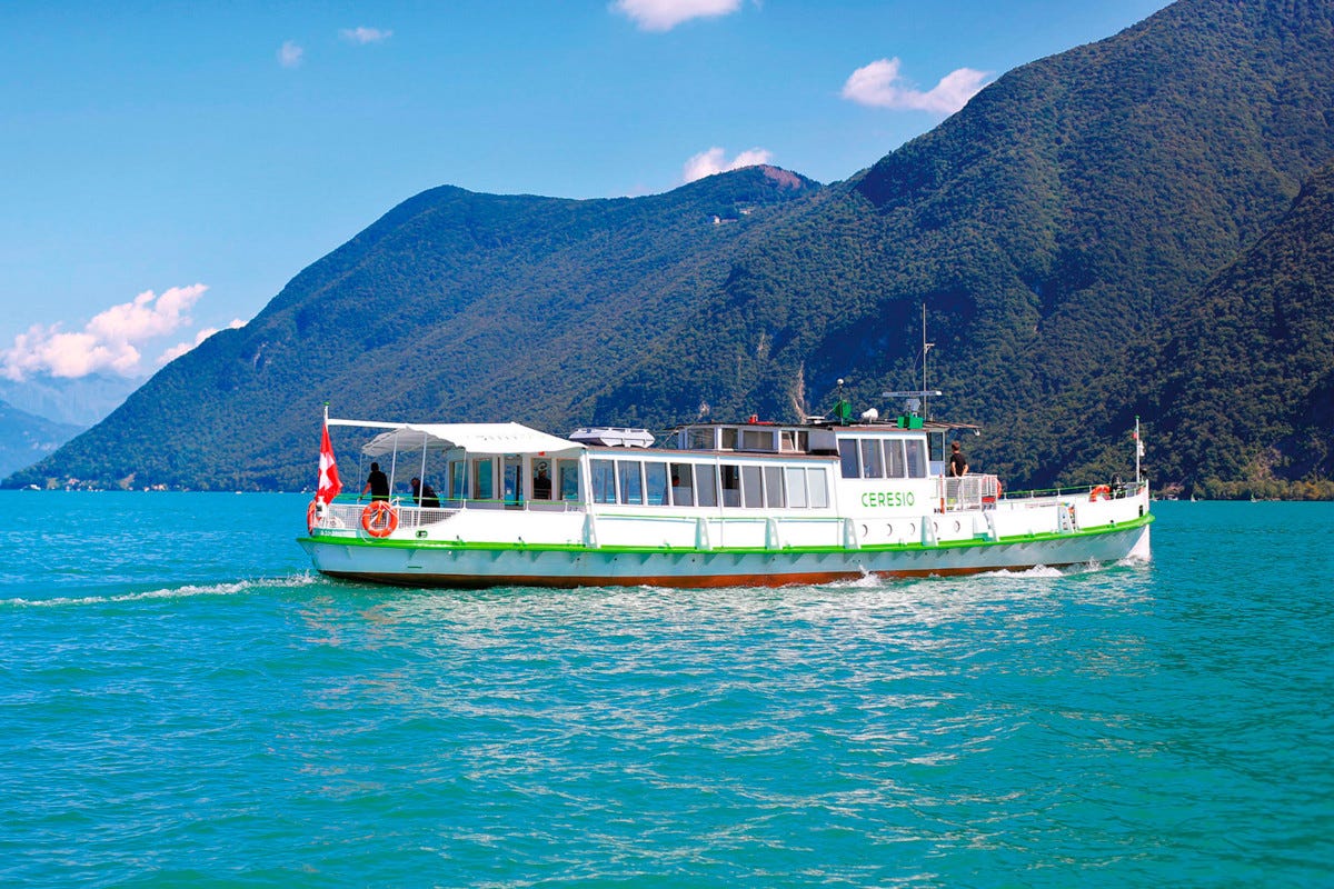 Un traghetto della Green line sul Lago di Lugano Cosa fare in inverno a Lugano e dintorni