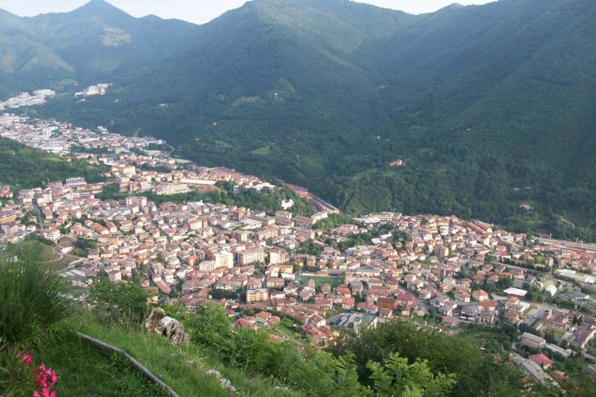 Lumezzane oltre le fabbriche: l’operosa città bresciana oggi investe anche nel gusto Lumezzane oltre le fabbriche: l’operosa città bresciana oggi investe anche nel gusto