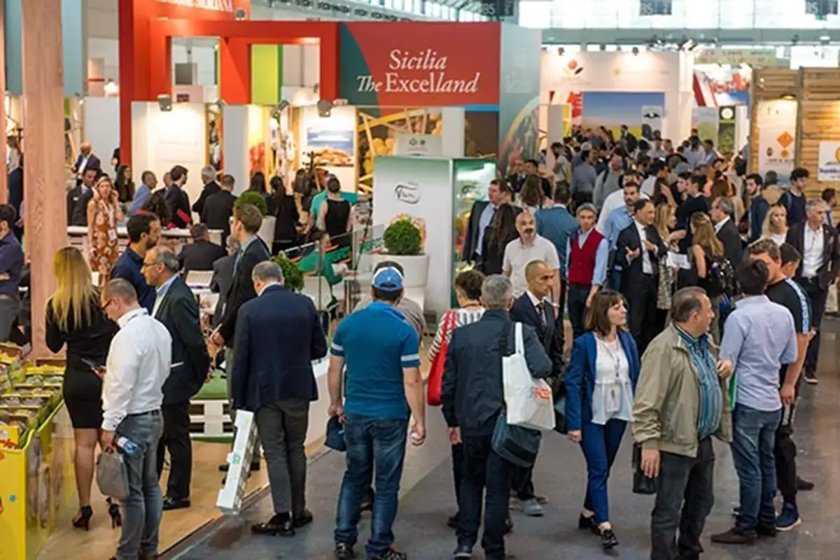 Macfrut torna a Rimini dal 7 al 9 settembre Macfrut torna in presenza. A Rimini attesi 800 espositori e 500 buyer