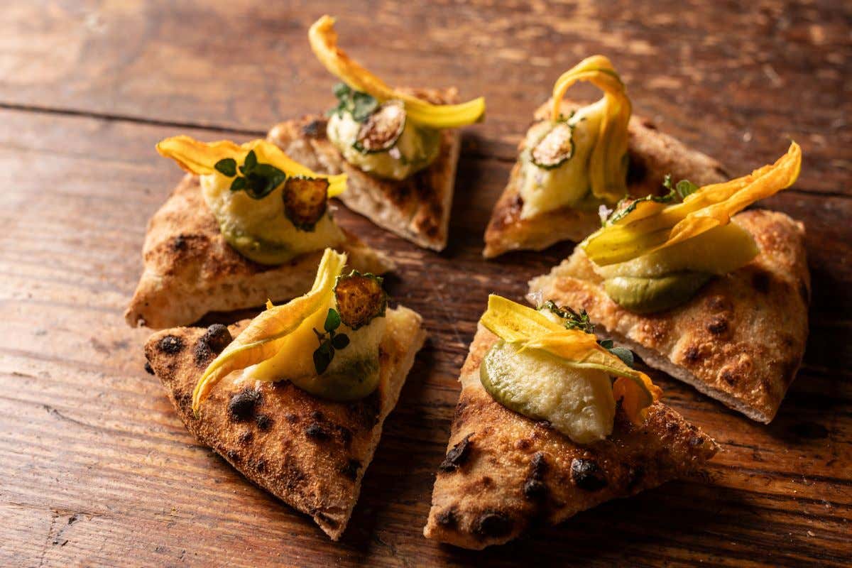 Una delle migliori pizzerie del viterbese è Mactra, nel borgo di Vitorchiano Una delle migliori pizzerie del viterbese è Mactra, nel borgo di Vitorchiano