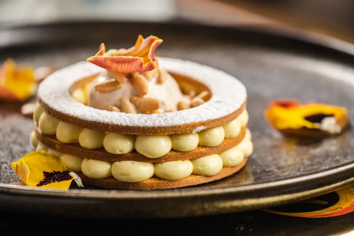 Occhio alle mele Madeleine-Salon del Gastronomie, nel quartiere Prati un tocco di Parigi