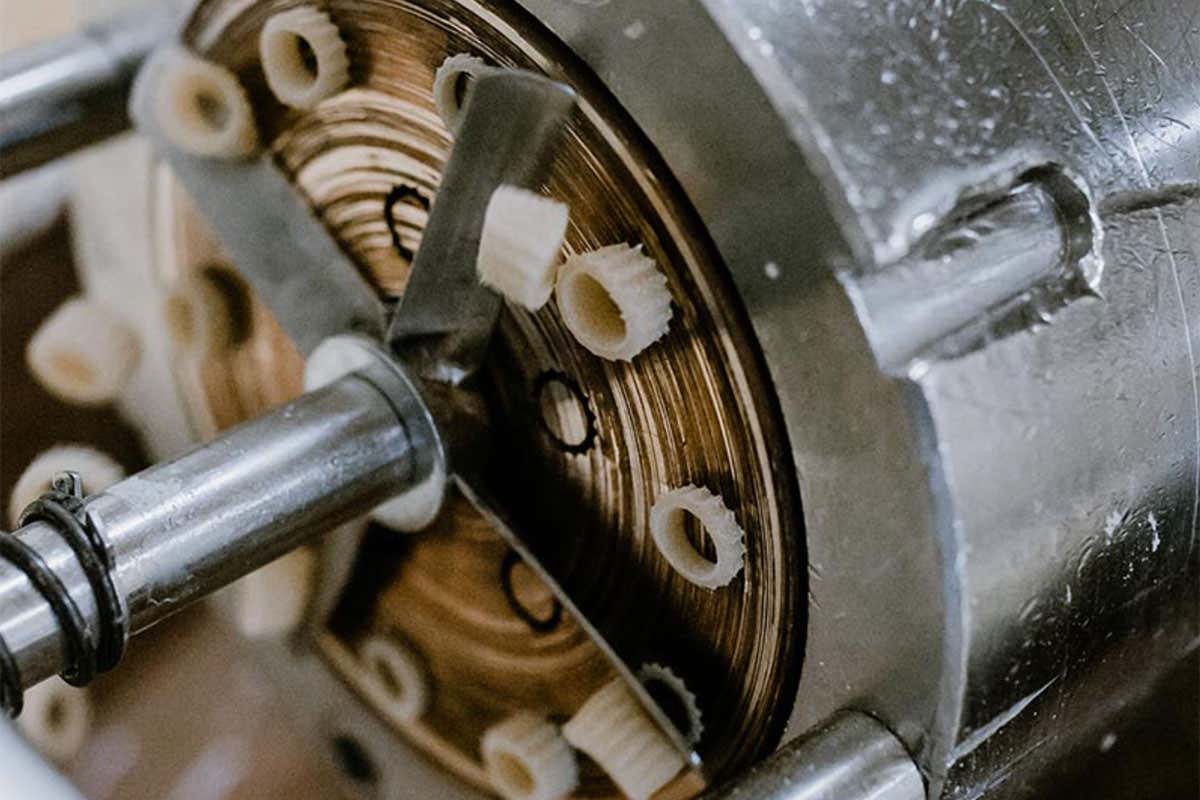 &pound;$I Maestri raccontano...$&pound; L&rsquo;arte pastaia italiana, oggi attenta alla sostenibilit&agrave;